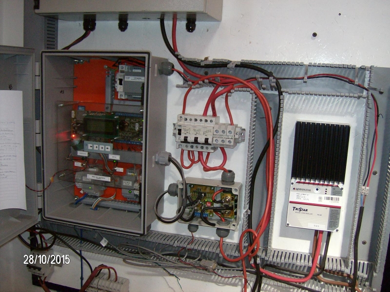 Mantenimiento / Detalle sistema PWRC2 instalado en Campo de Pruebas Cutral-Co / INTI (10-2015)