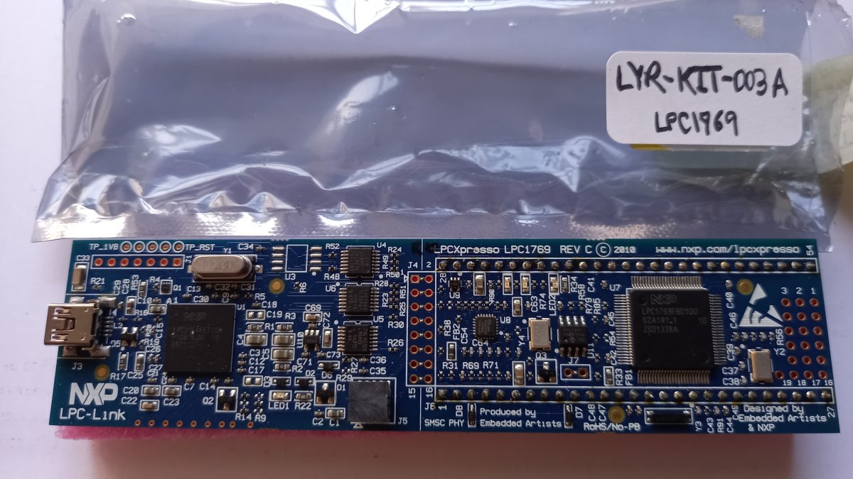 Conjunto LPCXpresso LPC1769: base board EA-XPR-021 + LPC1769 CPU board, 2014, vendidos en conjunto
